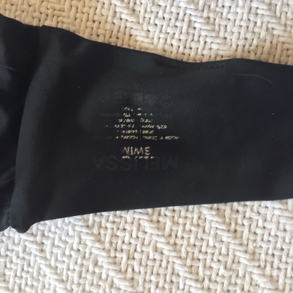 Victoria’s Secret Twist Bandeau Swim Top - Picture 6 of 6